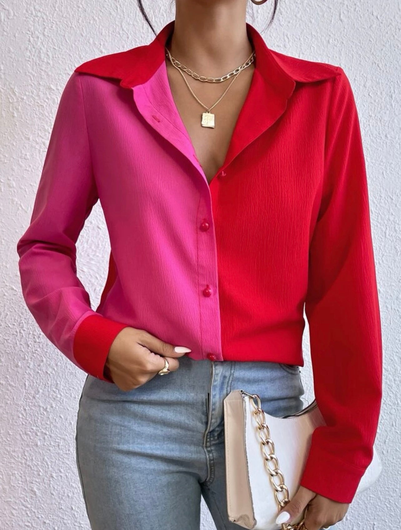 Camisa de color combinado con botón delantero