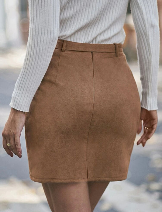 Falda bajo tulipán con cinturón