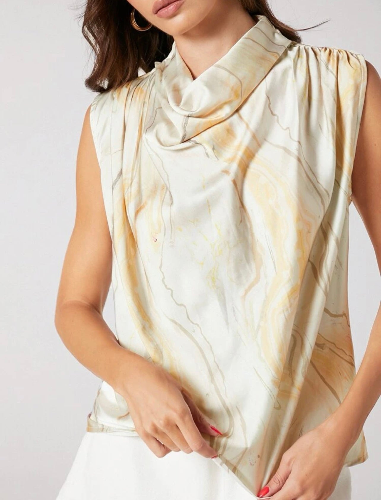 Blusa con estampado de dibujo cuello vuelto fruncido